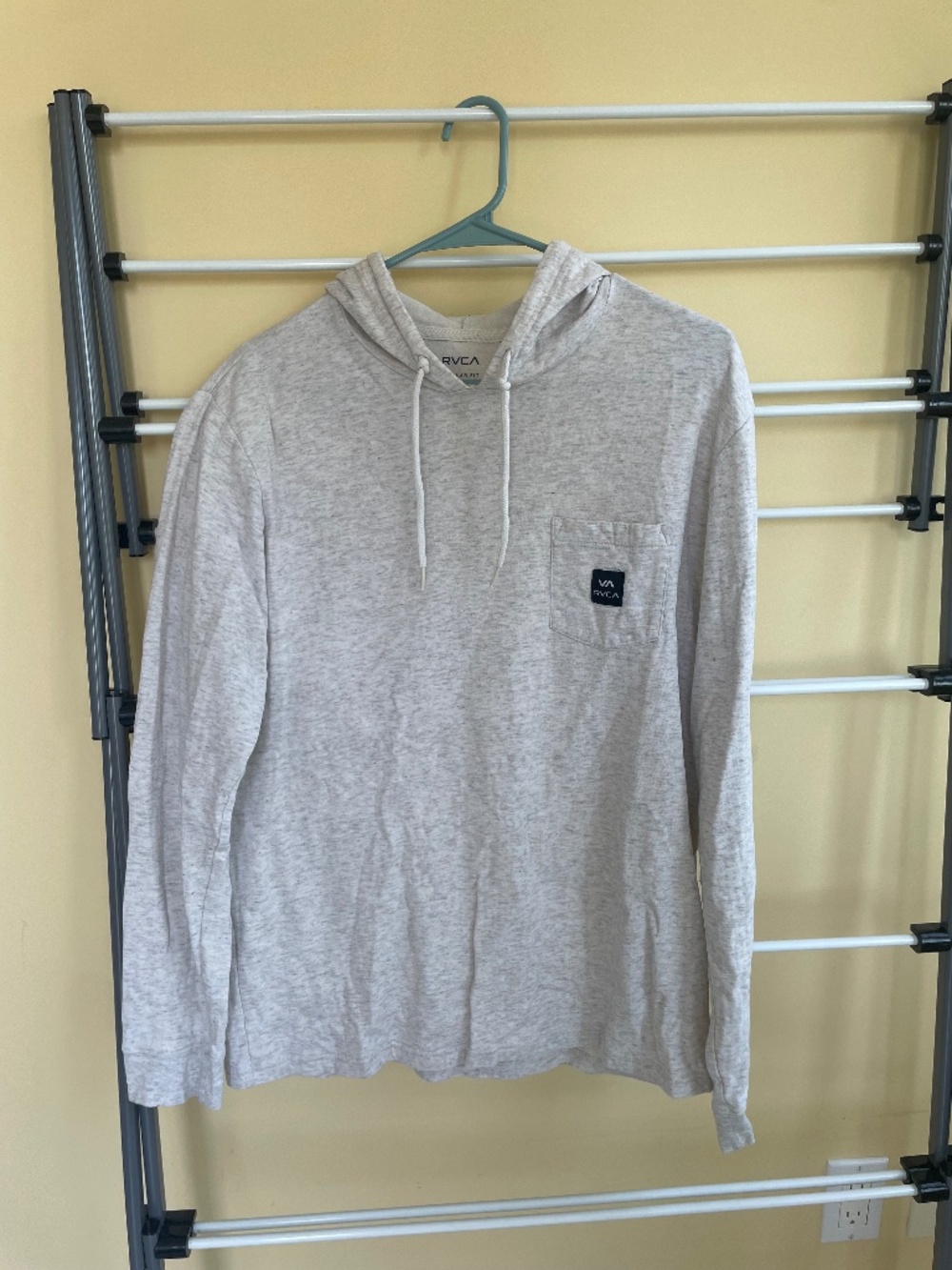 RVCA White Pullover, Size L